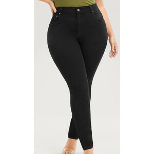 BLOOMCHIC SZ 20 2X Plus Denim Straight Leg High Rise 5-Pocket Pants NWT B72